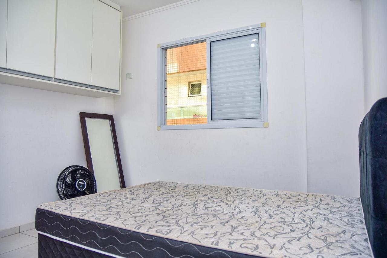 Apartment Flat C Wifi A 250m A Pe Da Da Guilhermina Sp *